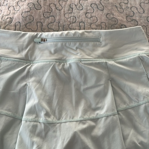 lululemon athletica Women's Light Blue Skirt - Picture 3 of 5